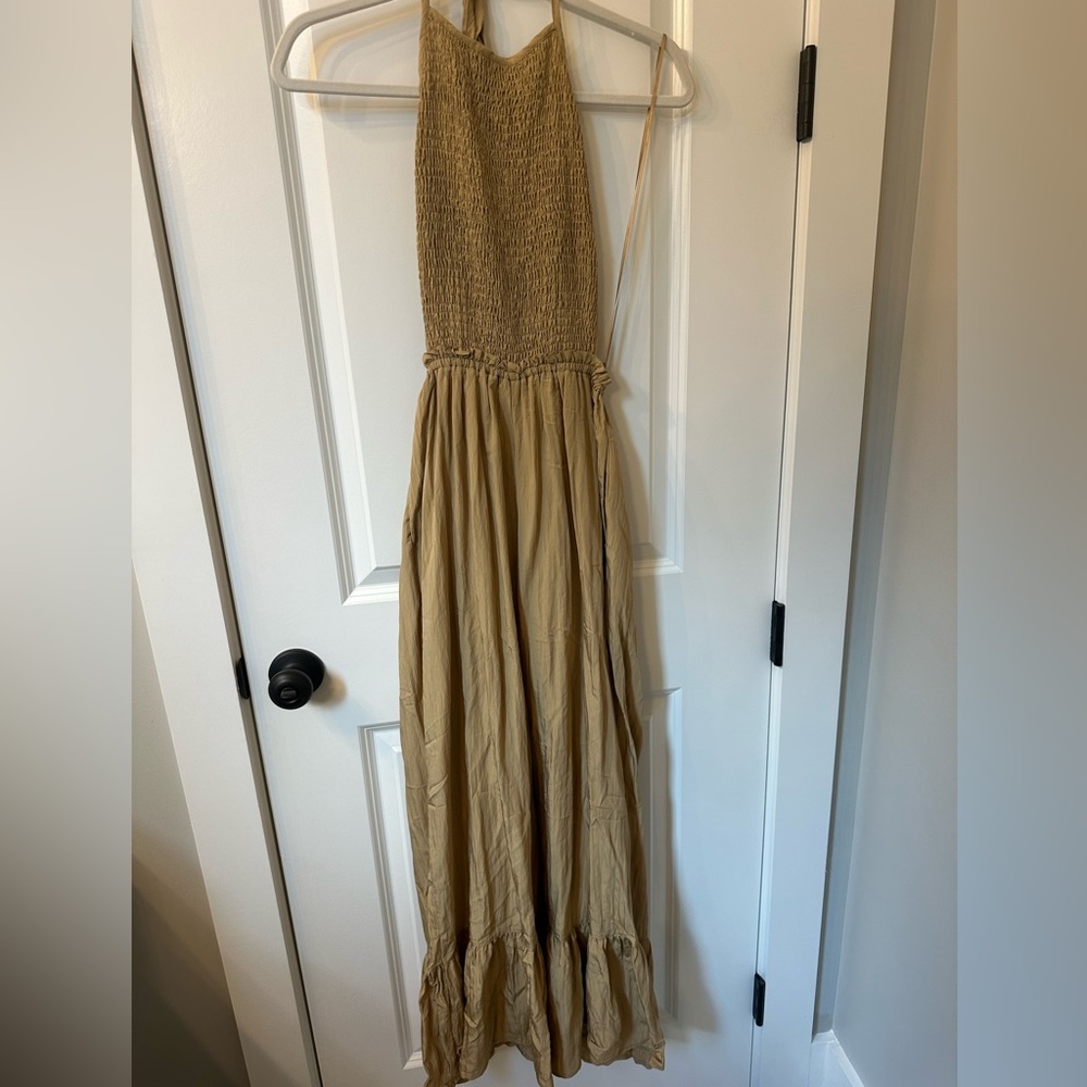 Vici tan halter jumpsuit - size xsmall